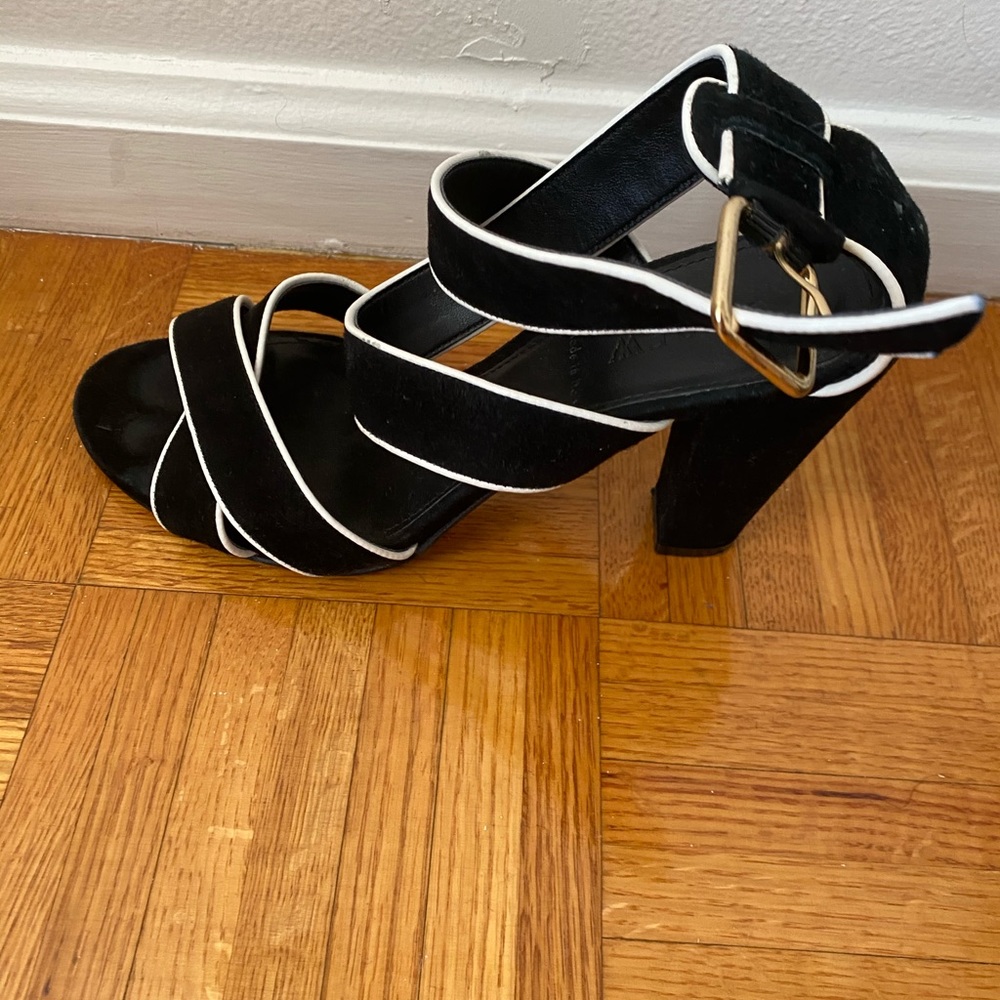 J Crew women’s sandal size 8.5.